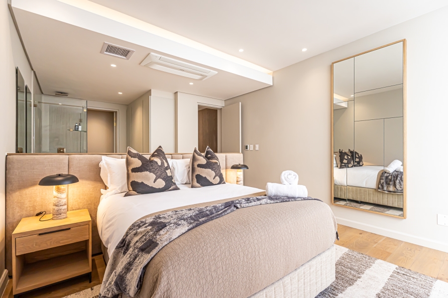 To Let 4 Bedroom Property for Rent in Fresnaye Western Cape